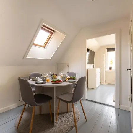 Cozy Near Amager Strandpark For 2 *