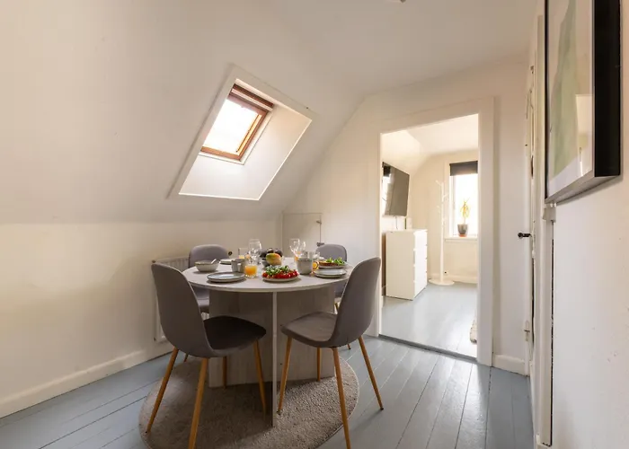 Cozy Near Amager Strandpark For 2 *